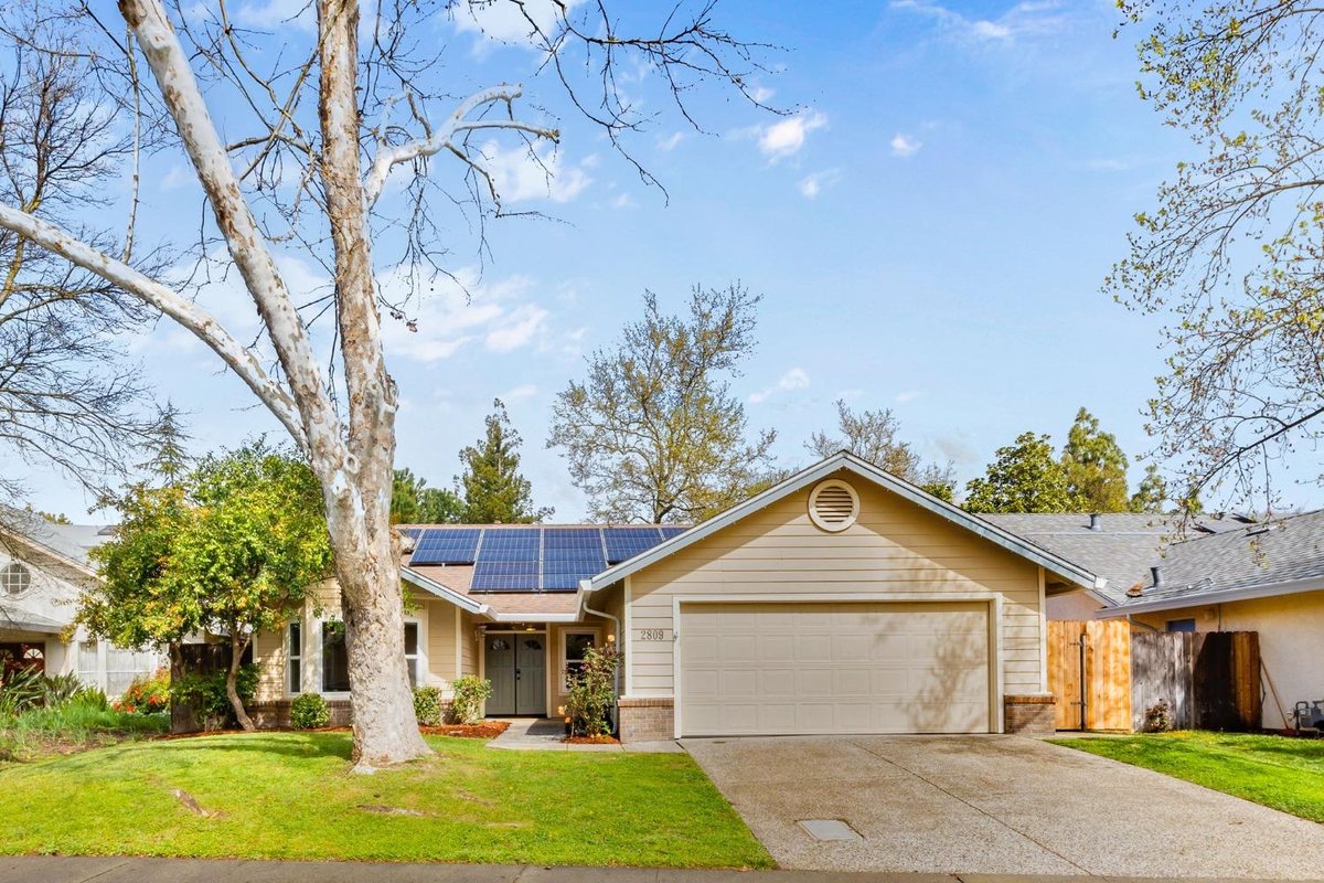 2809 Albany Avenue, Davis, California, a home sold by Jimi Faria
